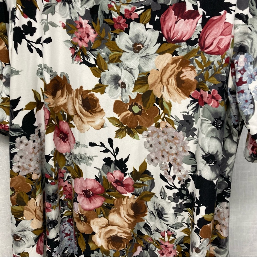Star Vixen Floral top XL With Asymmetric Bottom - Picture 4 of 5